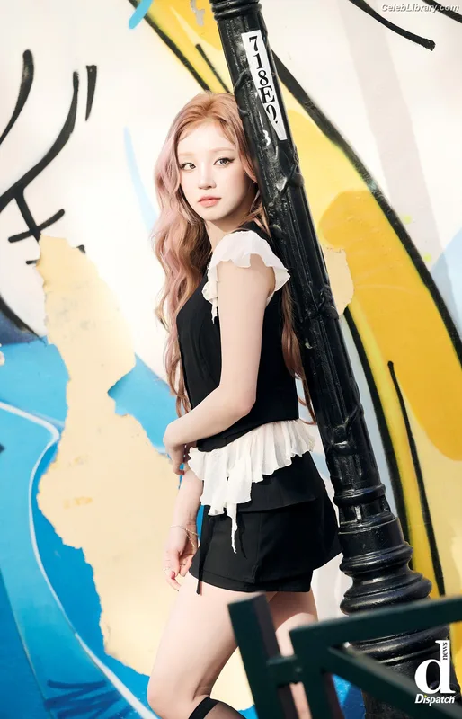 YUQI (Song Yuqi) i-dle (G)I-DLE photo 19 of 554