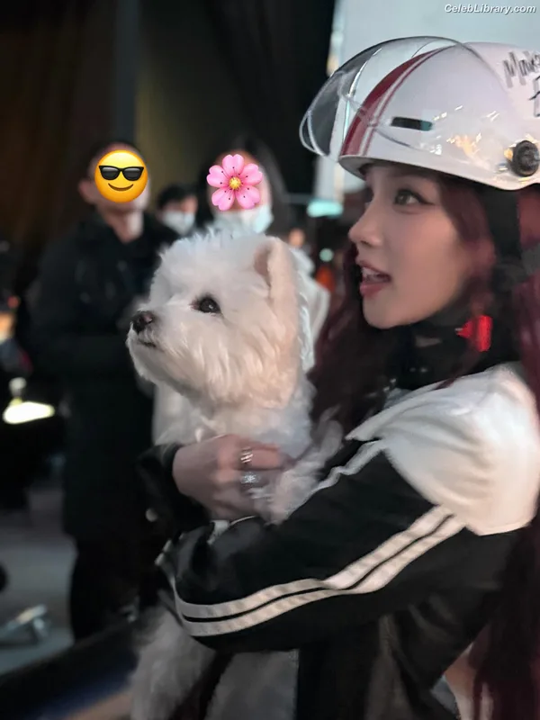 YUQI (Song Yuqi) i-dle (G)I-DLE photo 21 of 554