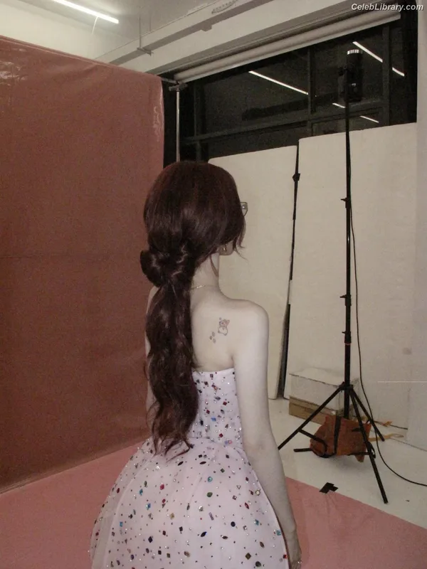 YUQI (Song Yuqi) i-dle (G)I-DLE photo 19 of 554