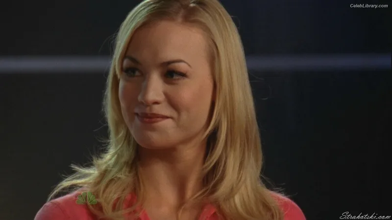 Yvonne Strahovski photo 1 of 408