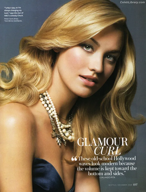 Yvonne Strahovski photo 17 of 408
