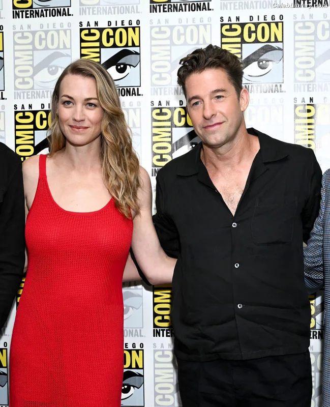 Yvonne Strahovski photo 14 of 408