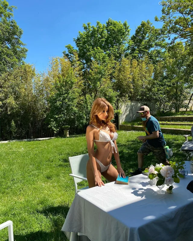 Zahia Dehar photo 18 of 303