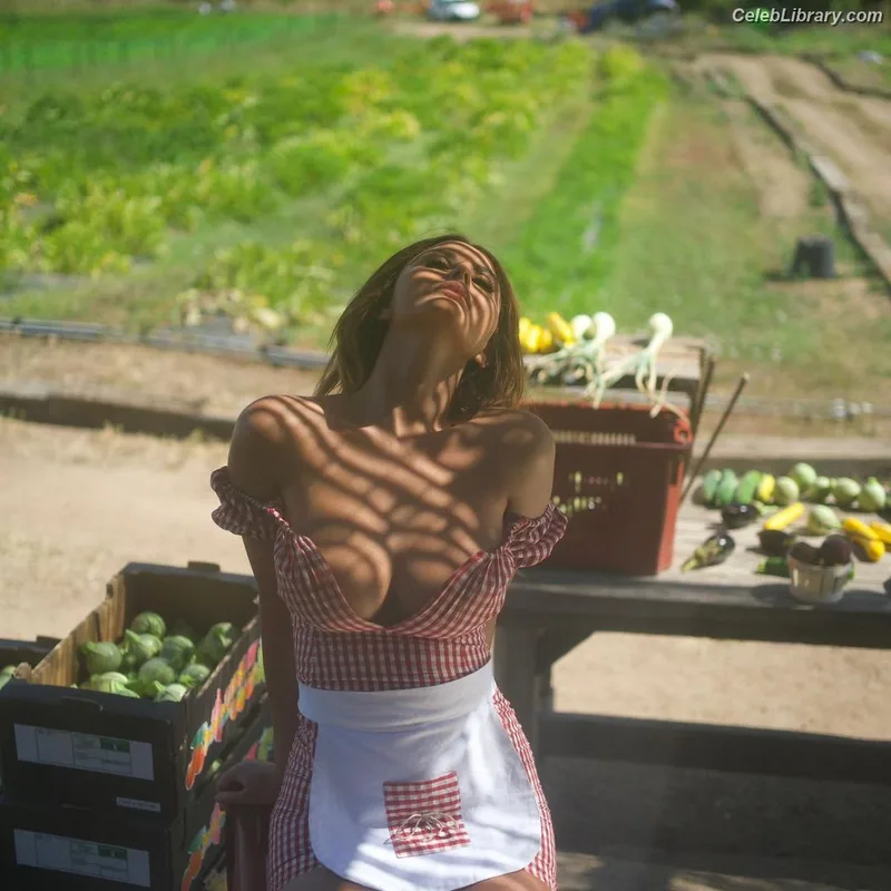 Zahia Dehar photo 2 of 303