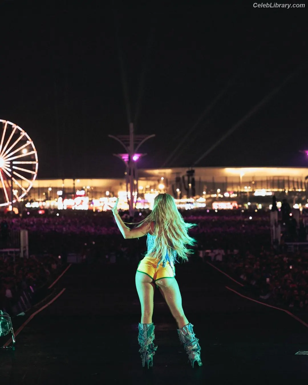 Zara Larsson photo 18 of 1005