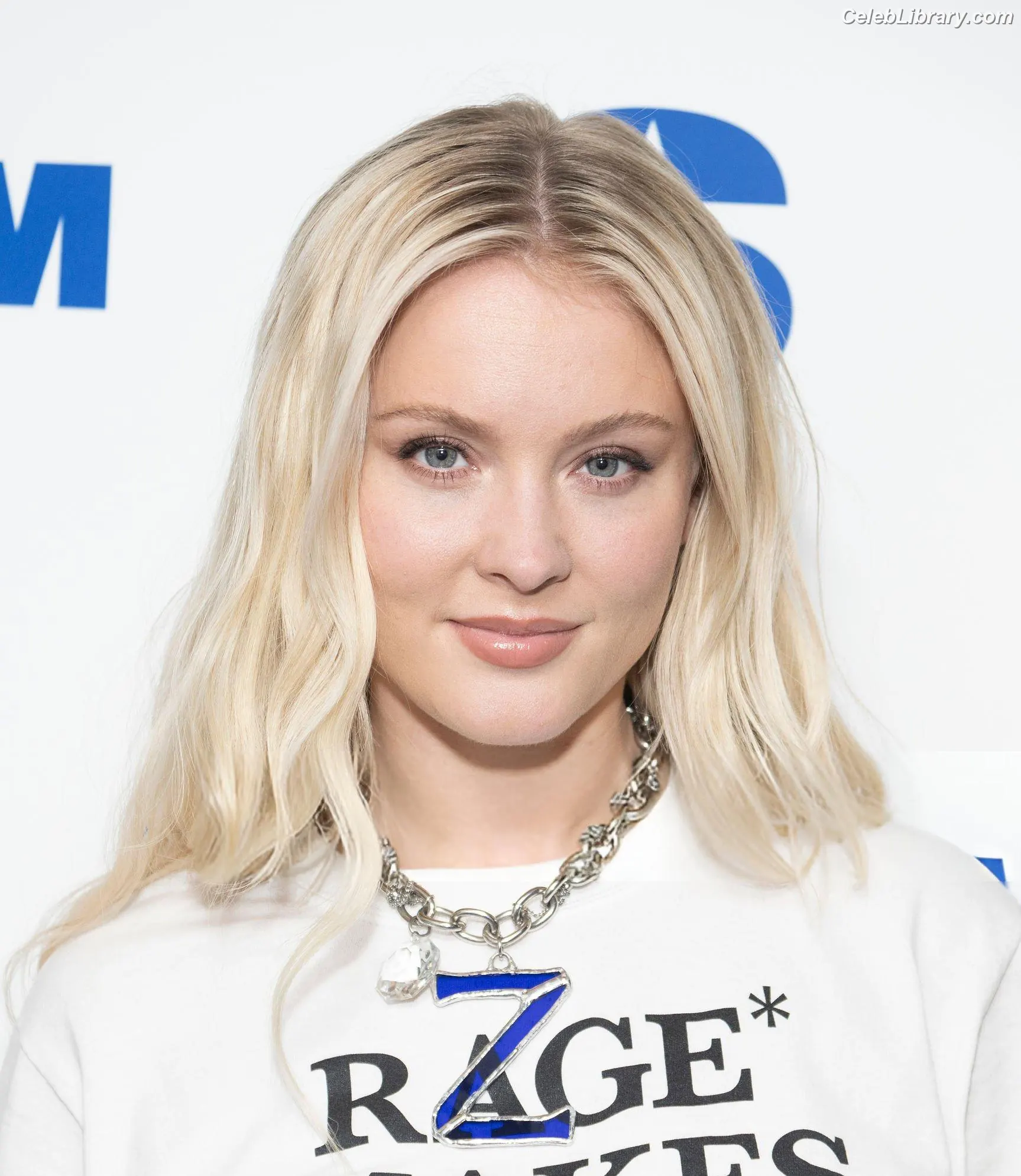 Zara Larsson photo 4 of 1005