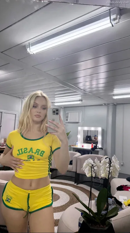 Zara Larsson photo 9 of 1006