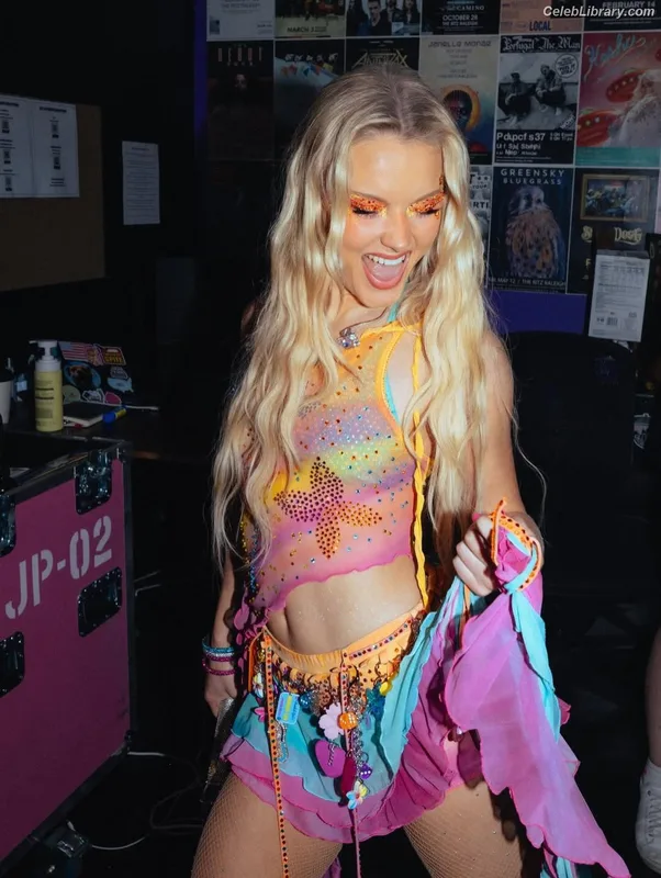 Zara Larsson photo 20 of 1006