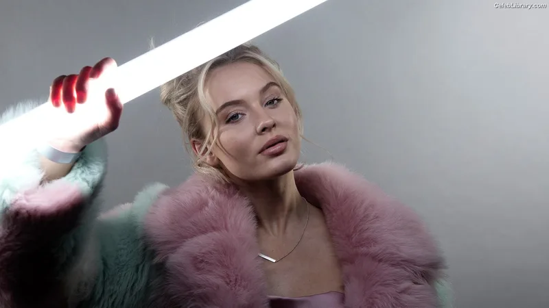 Zara Larsson photo 23 of 1006