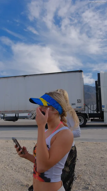 Zara Larsson photo 13 of 1006