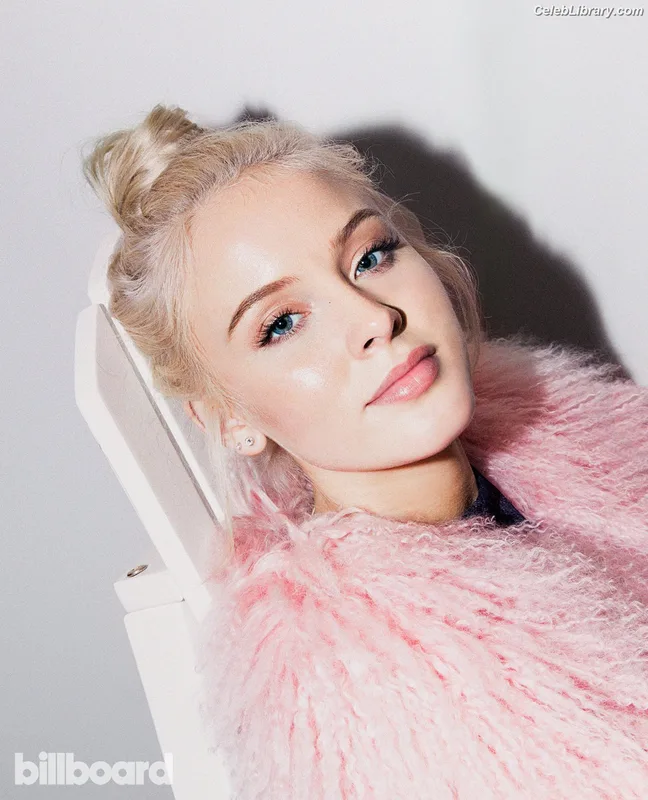 Zara Larsson photo 12 of 1006
