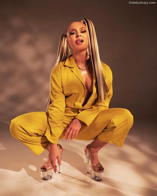 Zara Larsson photo 8 of 1006
