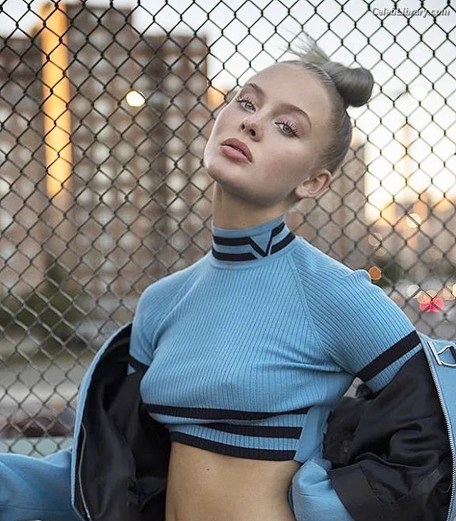 Zara Larsson photo 15 of 1006
