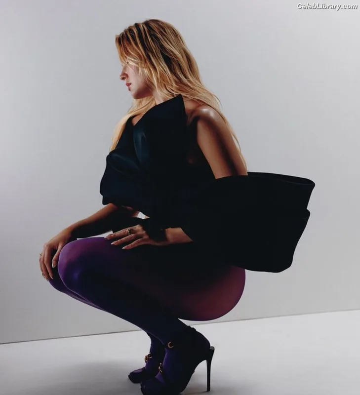 Zara Larsson photo 19 of 1006