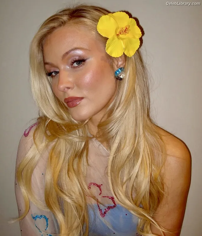 Zara Larsson photo 14 of 1006