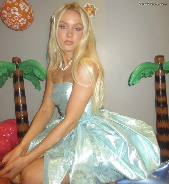 Zara Larsson photo 16 of 1006