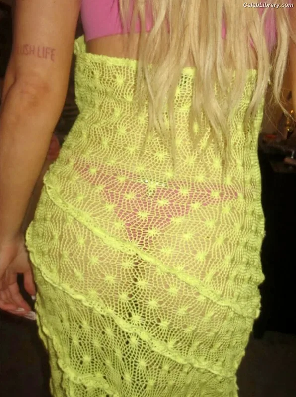 Zara Larsson photo 6 of 1006