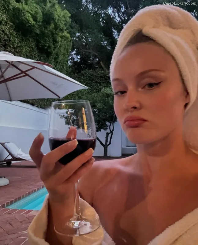 Zara Larsson photo 4 of 1006