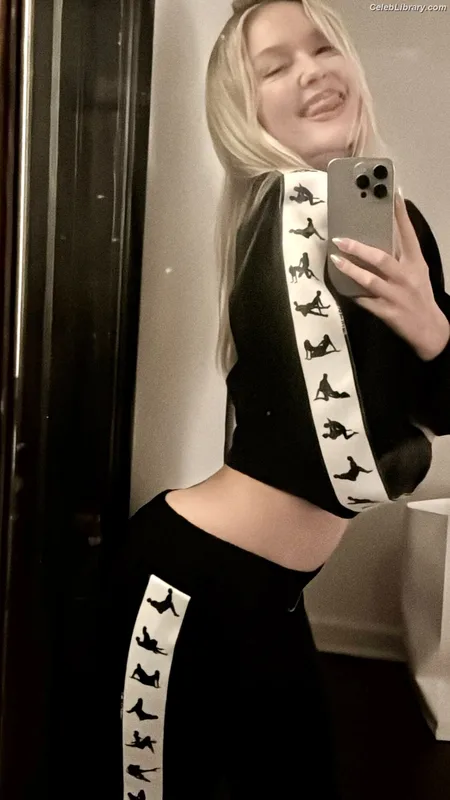 Zara Larsson photo 4 of 1006