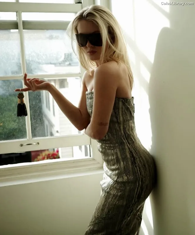 Zara Larsson photo 8 of 1006