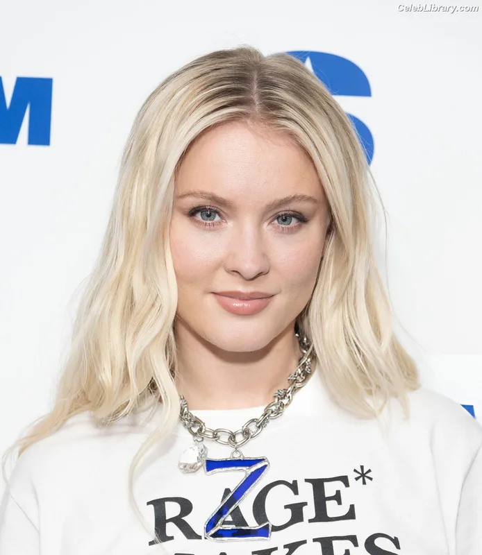 Zara Larsson photo 4 of 1006