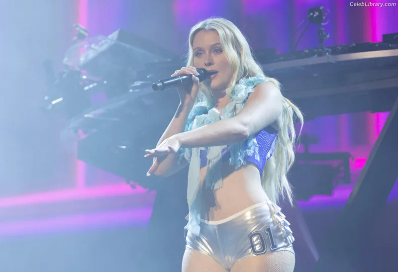 Zara Larsson photo 3 of 1006