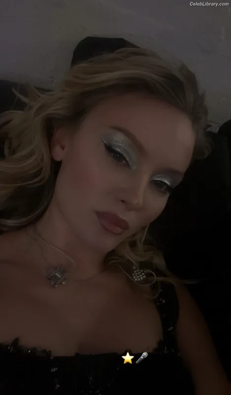 Zara Larsson photo 12 of 1006