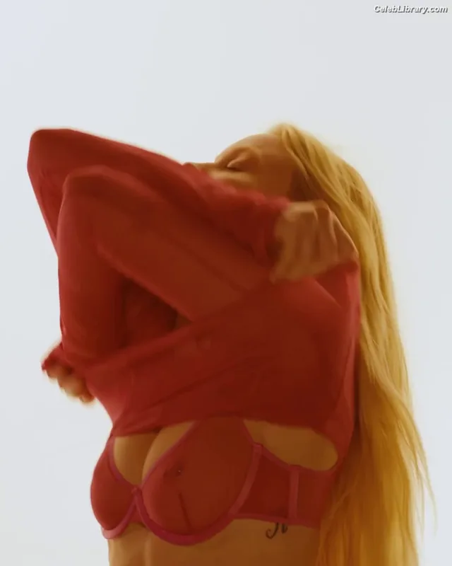 Zara Larsson photo 7 of 1006