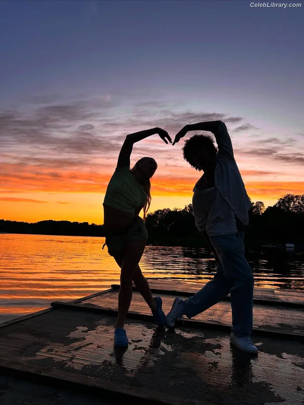 Zara Larsson photo 15 of 1006
