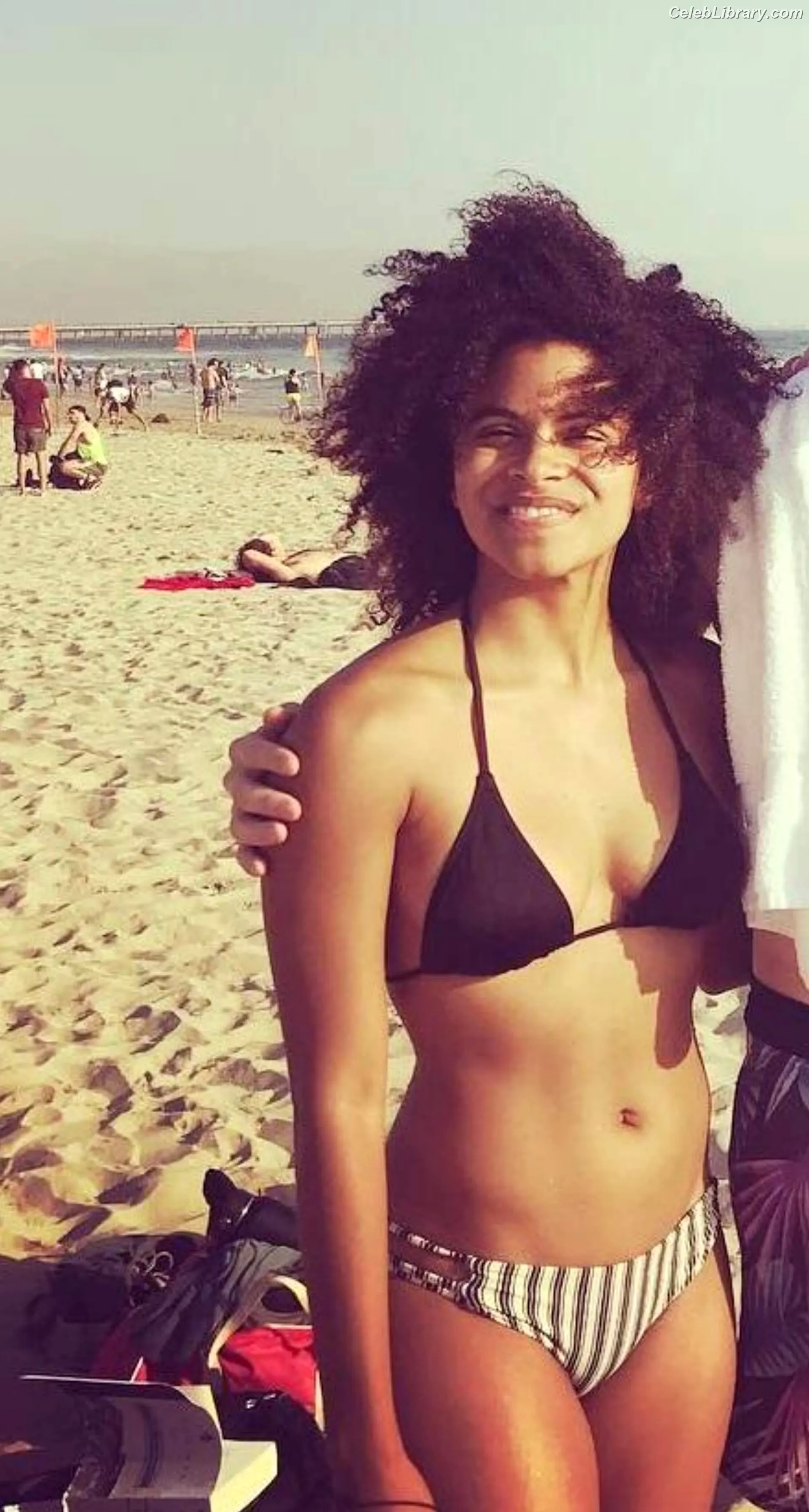 Zazie beetz photo 18 of 162