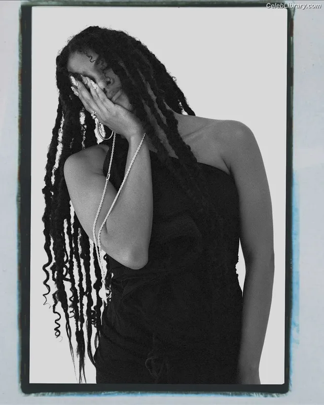 Zazie beetz photo 7 of 163