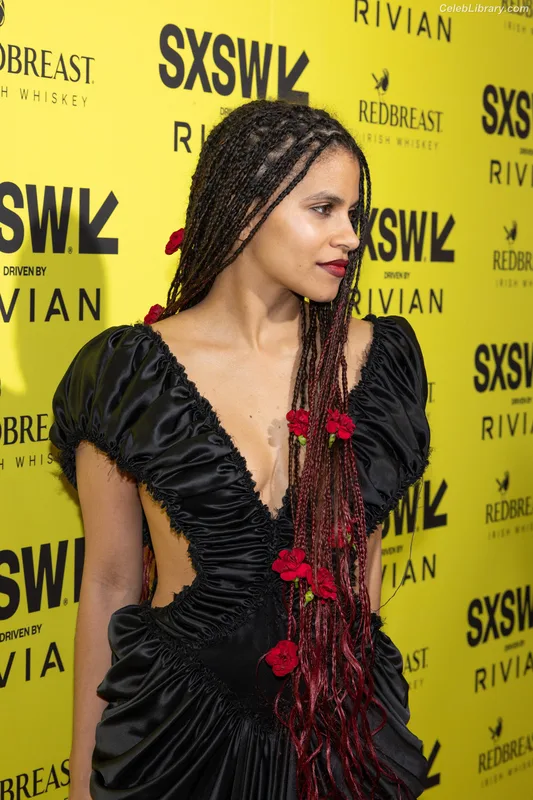 Zazie beetz photo 14 of 163
