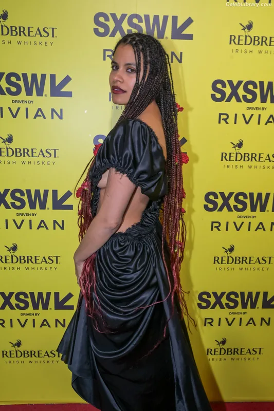 Zazie beetz photo 16 of 163