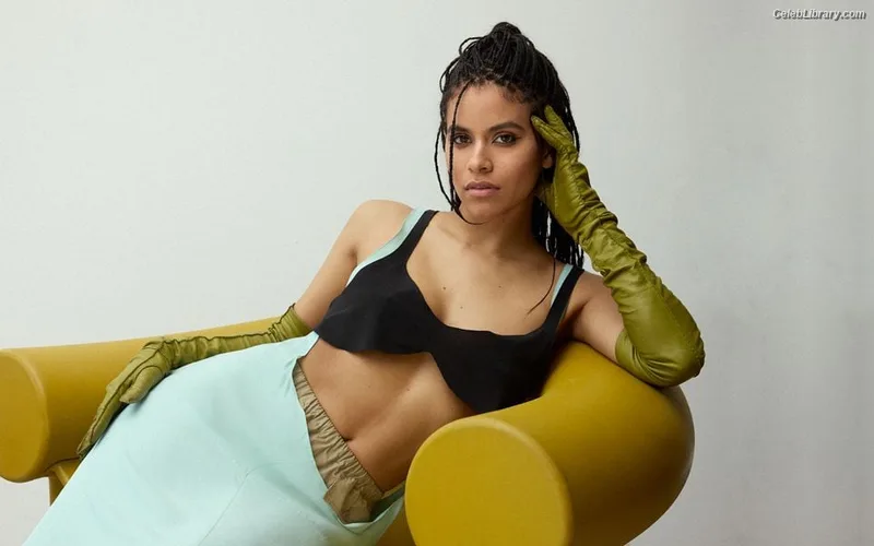 Zazie beetz photo 19 of 163