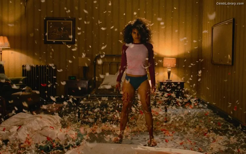 Zazie beetz photo 4 of 163
