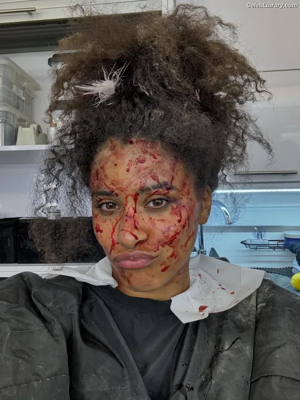 Zazie beetz photo 13 of 163