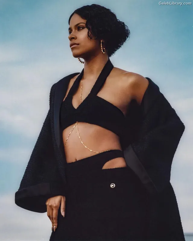 Zazie beetz photo 9 of 163