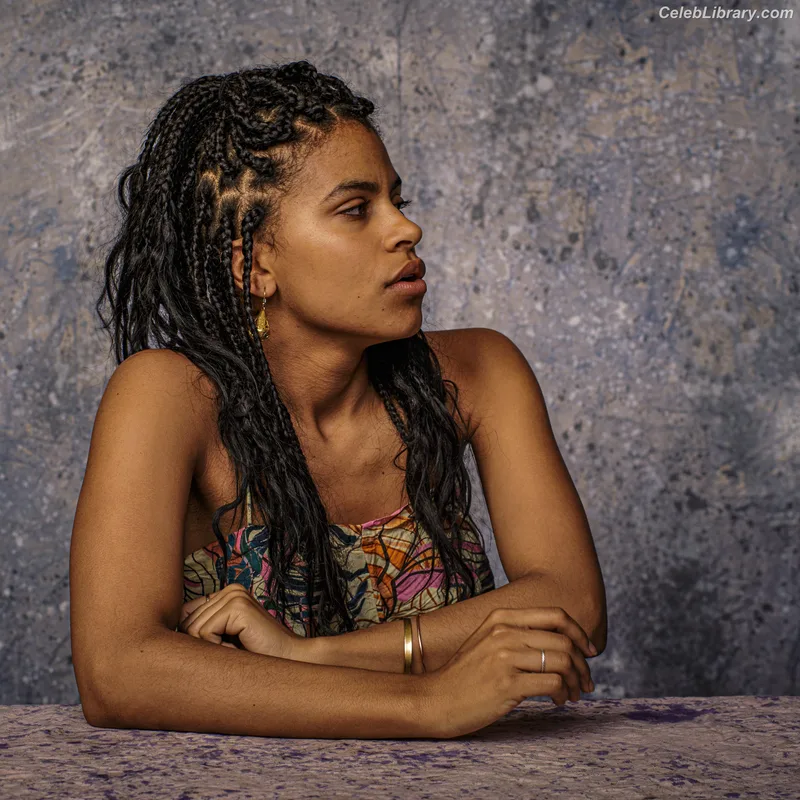 Zazie beetz photo 3 of 163