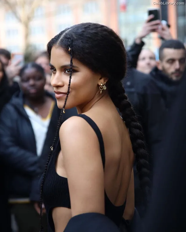 Zazie beetz photo 13 of 163