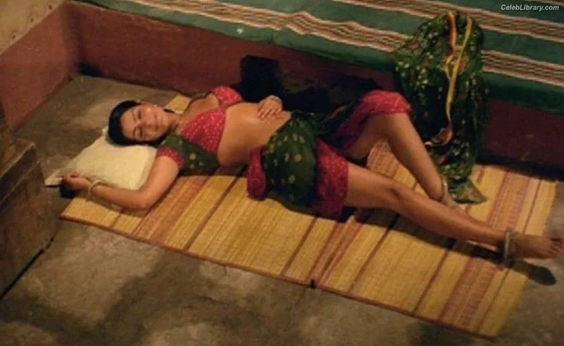 Zeenat Aman photo 7 of 34