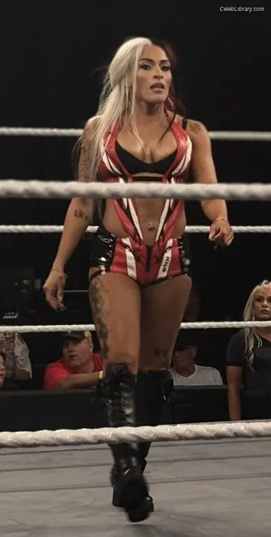 Zelina Vega photo 5 of 1497