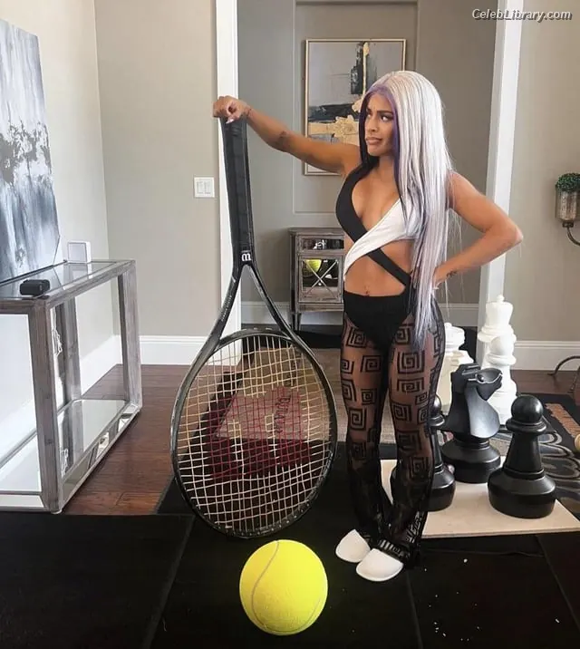 Zelina Vega photo 2 of 1497