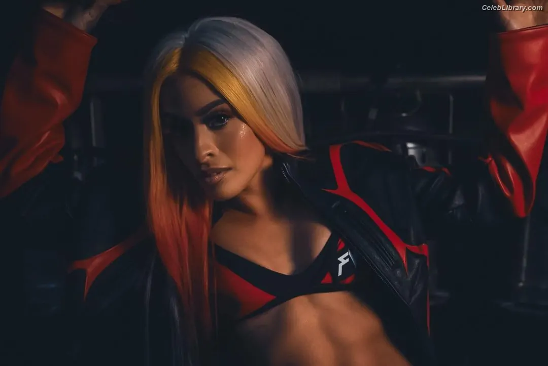 Zelina Vega photo 24 of 1497