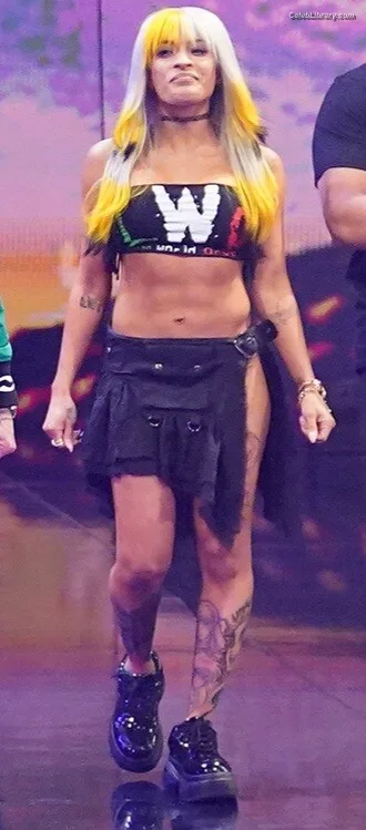 Zelina Vega photo 1 of 1497