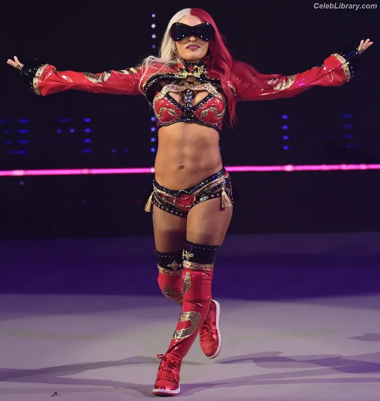Zelina Vega photo 2 of 1497