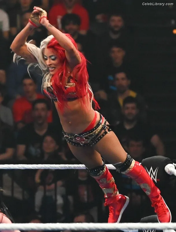 Zelina Vega photo 4 of 1497