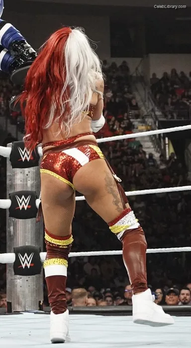 Zelina Vega photo 16 of 1497