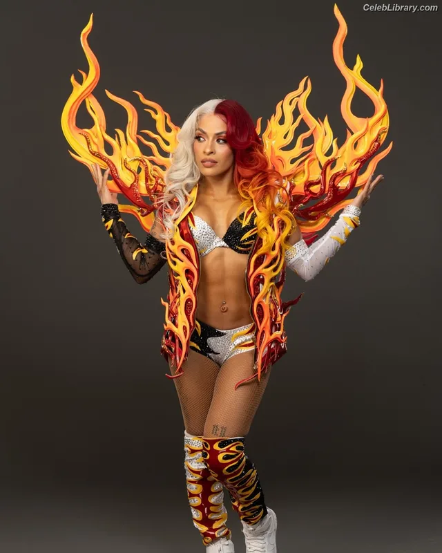 Zelina Vega photo 11 of 1497