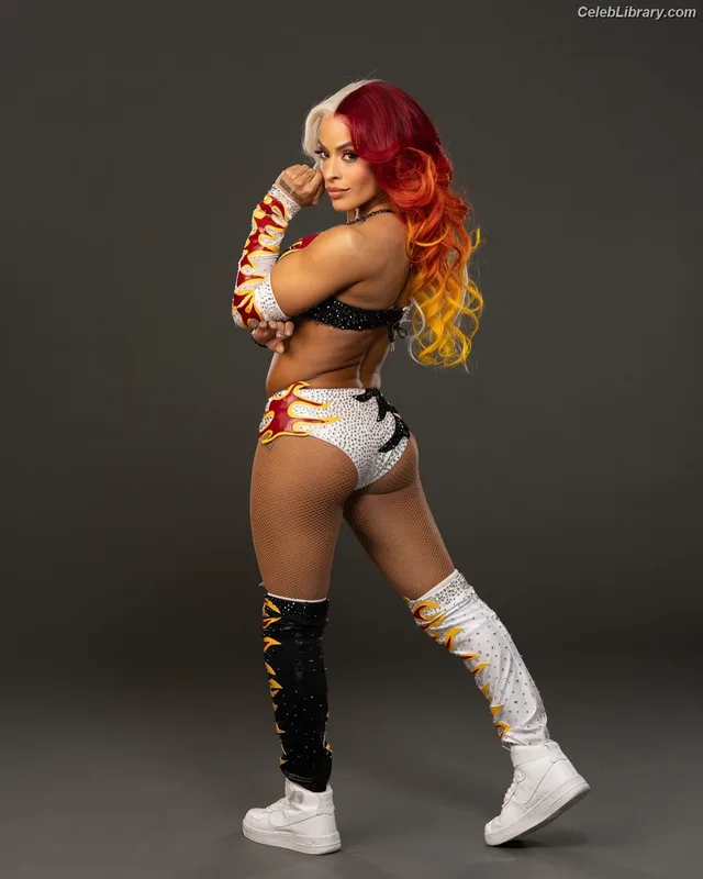 Zelina Vega photo 12 of 1497