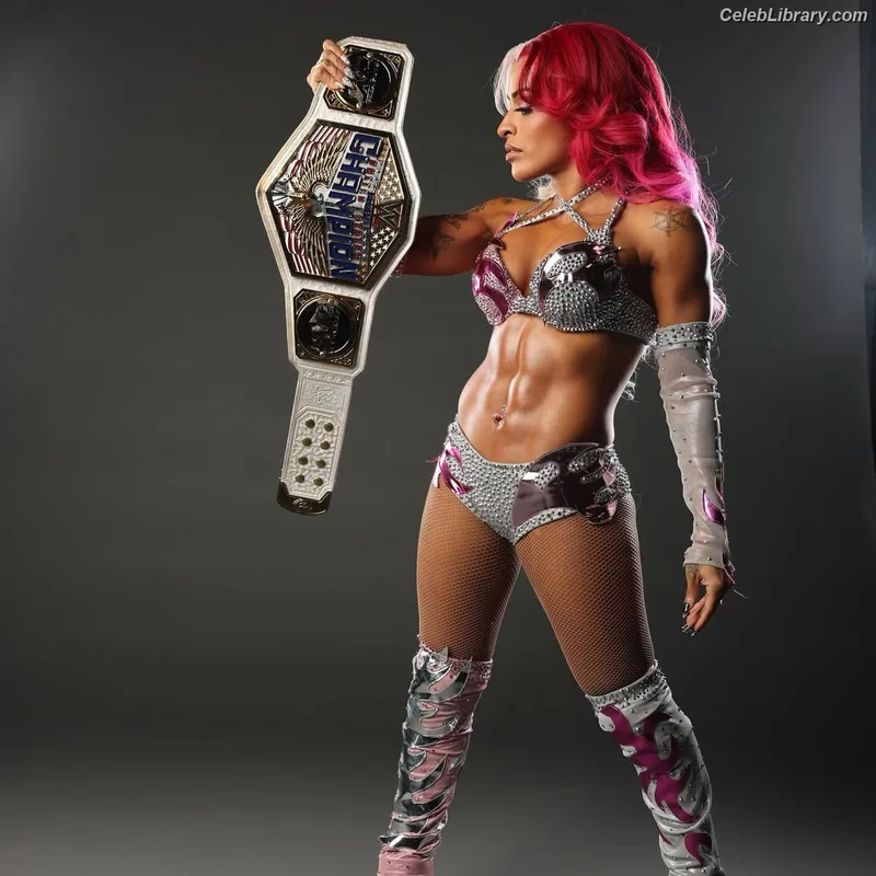 Zelina Vega photo 15 of 1497